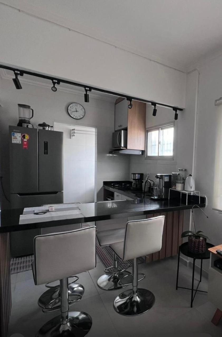 Canto Forte- Suite C/Varanda - Ate 5 Hospedes- Garagem - Wi Fi E 200 Metros Da Praia, 50 Metros Da Av Gastronomica Da Pg Praia Grande  Buitenkant foto