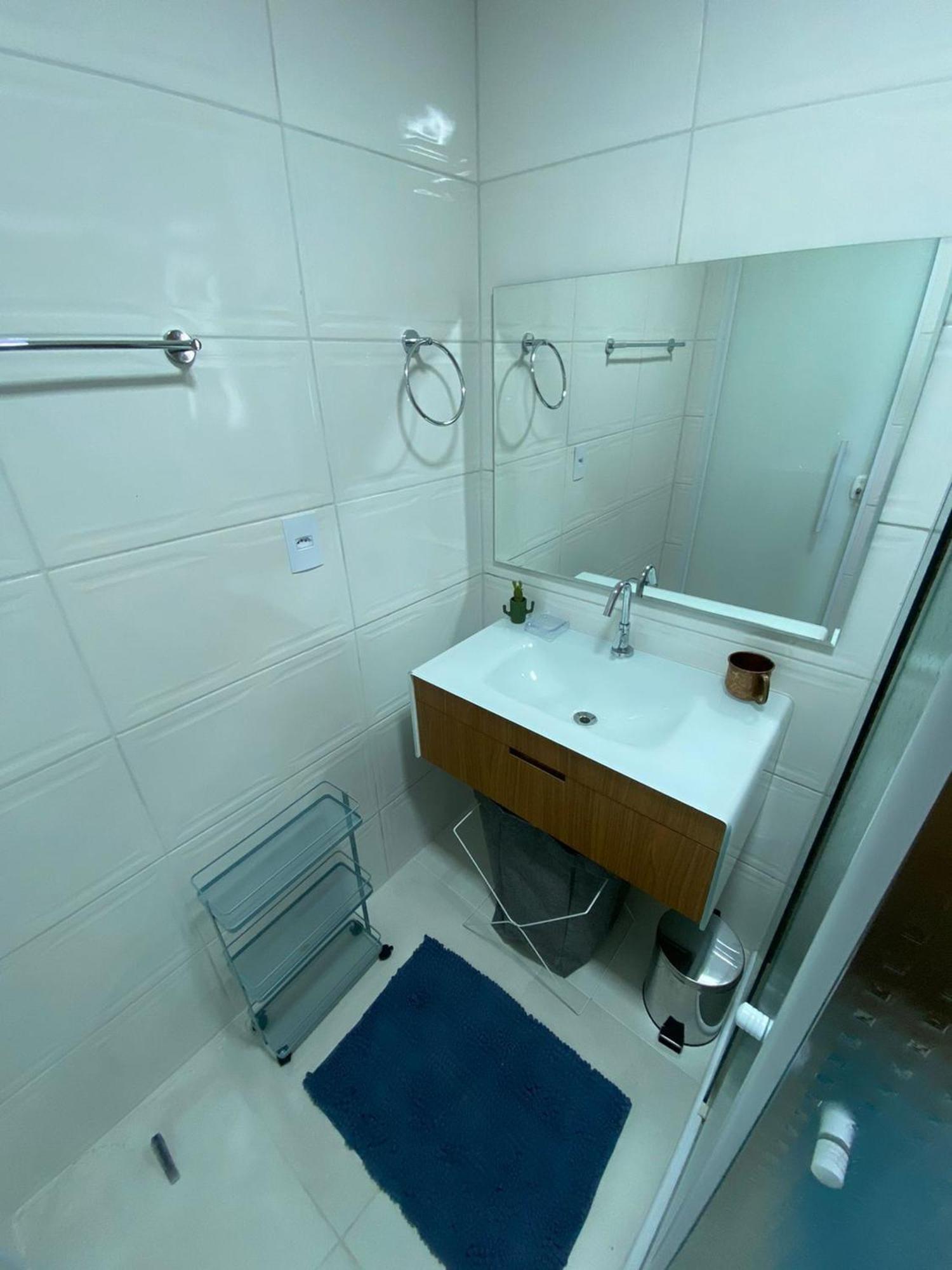 Canto Forte- Suite C/Varanda - Ate 5 Hospedes- Garagem - Wi Fi E 200 Metros Da Praia, 50 Metros Da Av Gastronomica Da Pg Praia Grande  Buitenkant foto